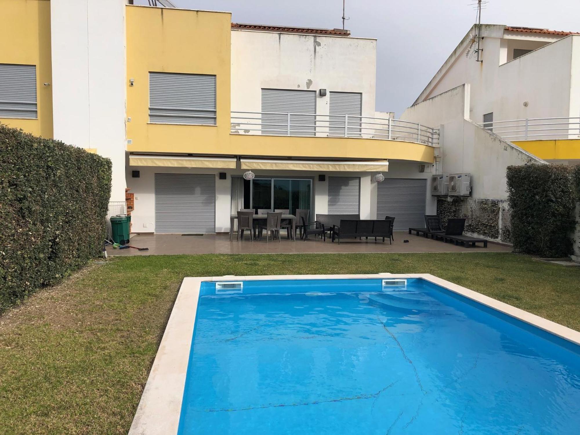 Calm - & Pool Villa *